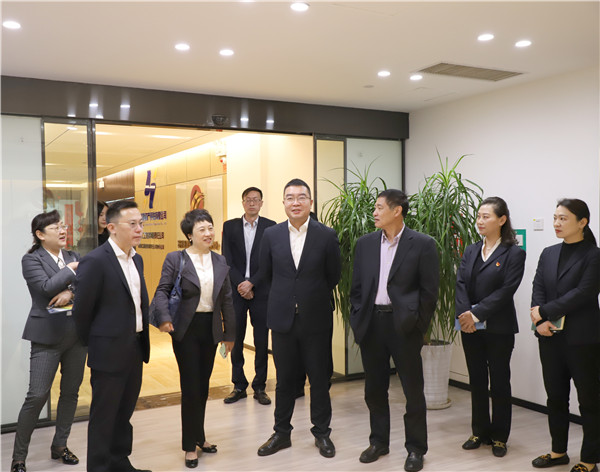 2023-5-11 西南聯(lián)交所、四川國興商務(wù)信息服務(wù)有限公司與貴州陽光產(chǎn)權(quán)交易所開展交流座談4.jpg