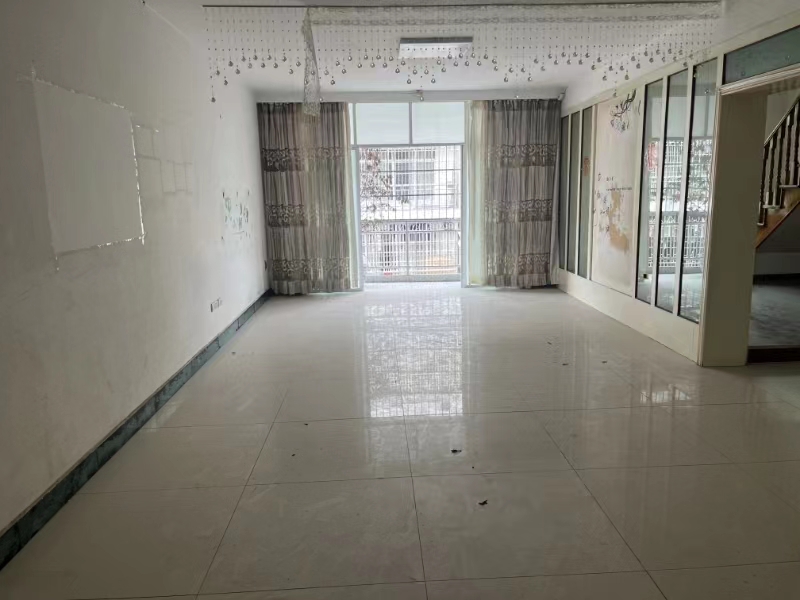 1703753299820057.jpg 圖片關鍵詞