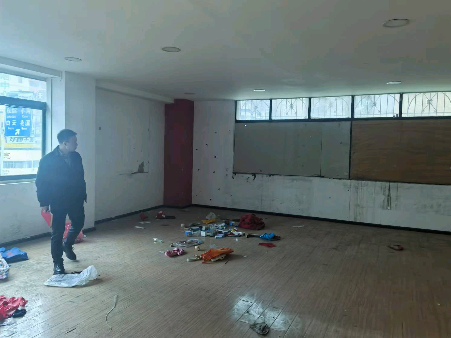 1742888987486067.jpg 圖片關鍵詞