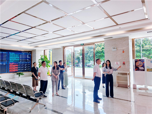 2025-7-14  中國(guó)信達(dá)貴州省分公司與陽(yáng)光產(chǎn)權(quán)交易所交流座談.png