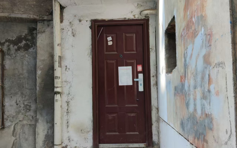 貴州省機(jī)關(guān)事務(wù)管理局國(guó)有資產(chǎn)管理服務(wù)中心貴陽市云巖區(qū)陜西路123號(hào)后方二樓房屋一套招租