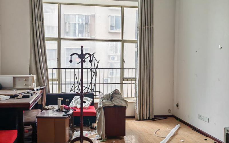 貴州省機(jī)關(guān)事務(wù)管理局國有資產(chǎn)管理服務(wù)中心貴陽市南明區(qū)市南路57號(hào)陽光100小區(qū)D1404號(hào)招租