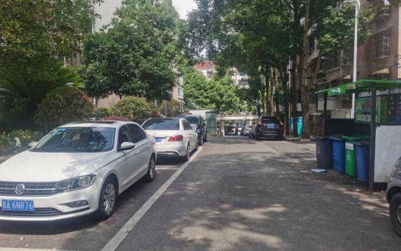 花溪區(qū)霞暉路靜暉街J-09號轉(zhuǎn)讓（持有方：貴州省機關(guān)事務管理局國有資產(chǎn)管理服務中心）(二次掛牌)